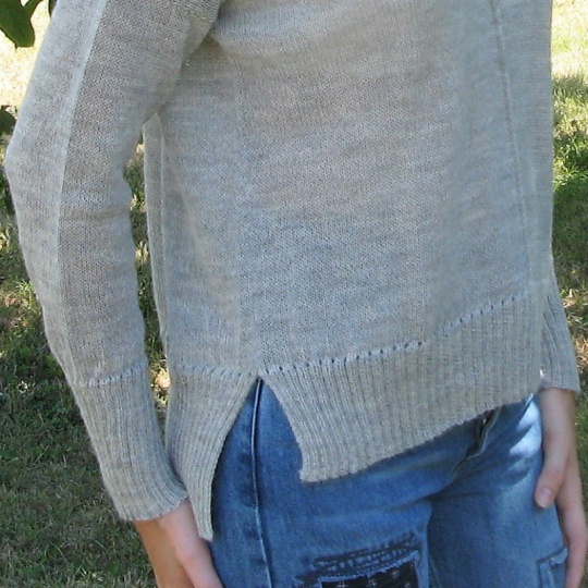 Light gray fine v-neck alpaca sweater